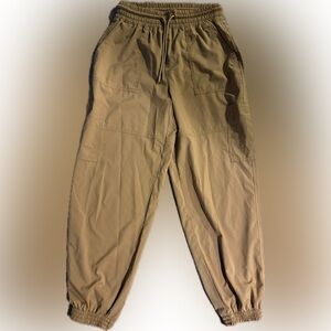 women’s stretchtech old navy quick dry joggers size XS, cargo style pants